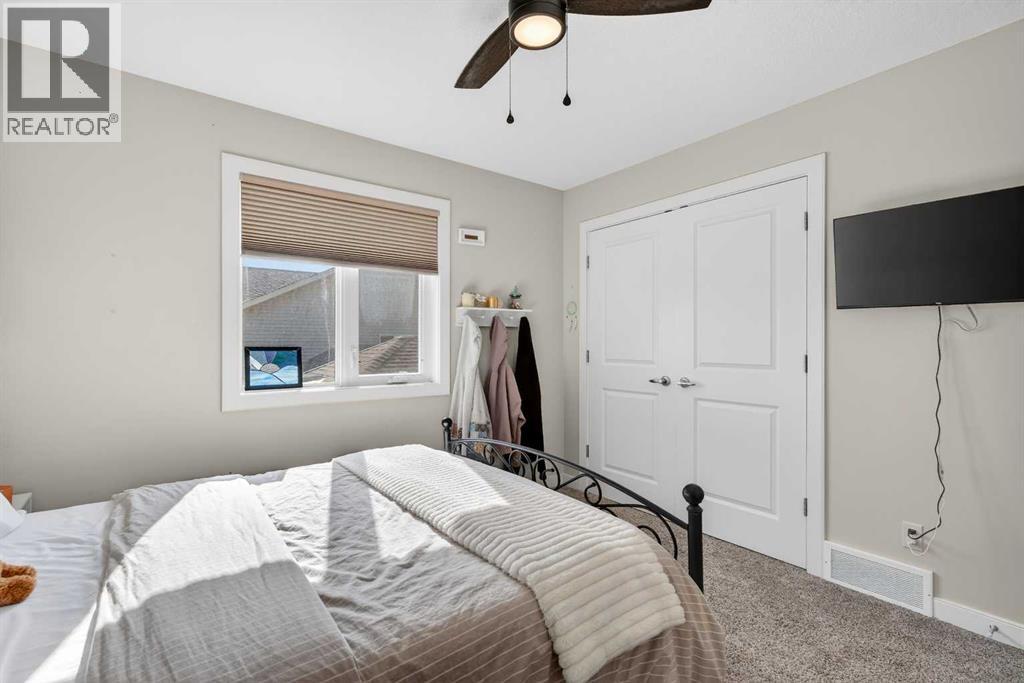 27 Sunset Court, Cochrane