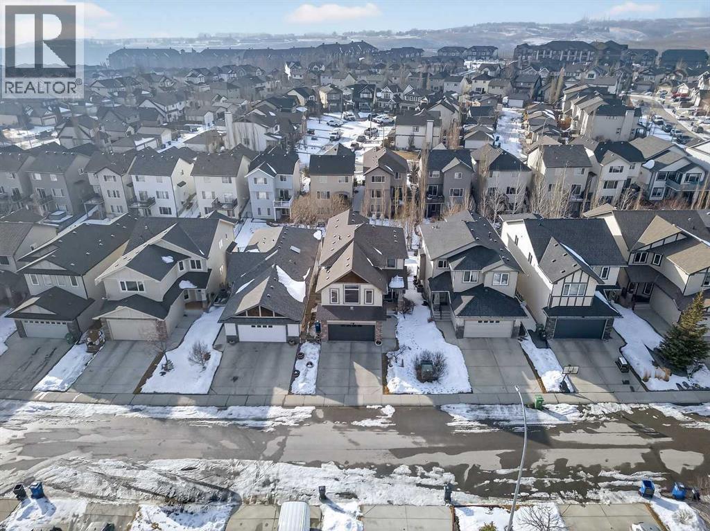 27 Sunset Court, Cochrane