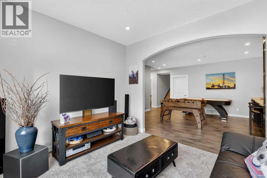 27 Sunset Court, Cochrane