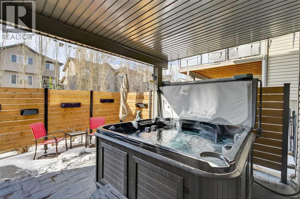 27 Sunset Court, Cochrane