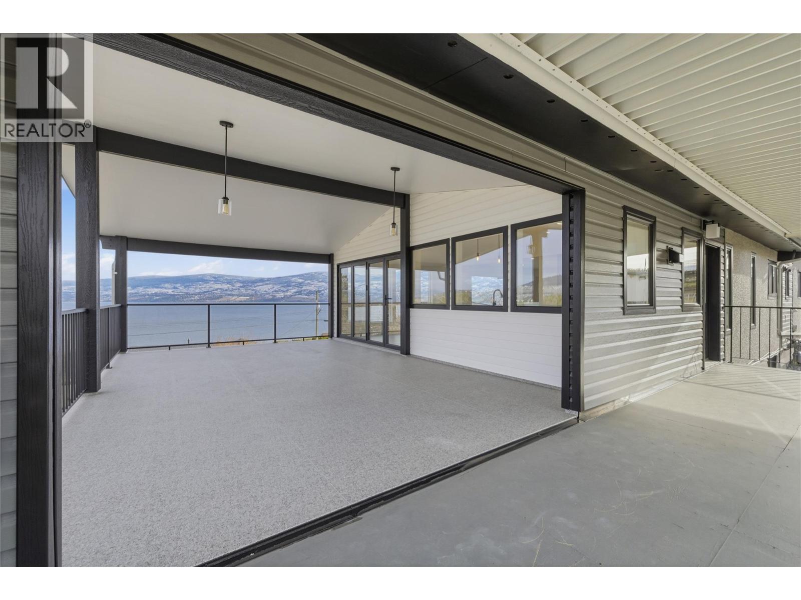 3906 Harding Road, West Kelowna