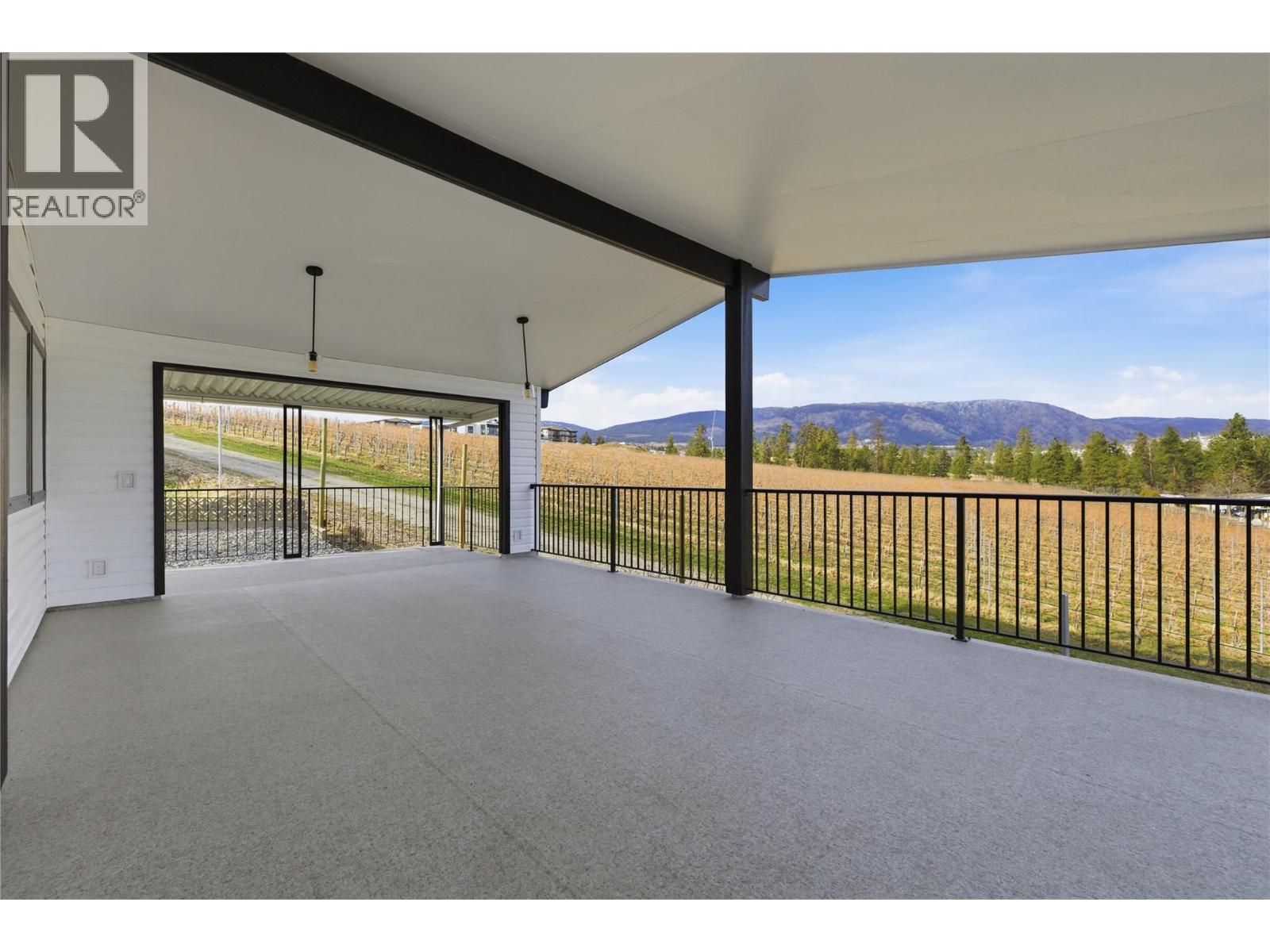 3906 Harding Road, West Kelowna