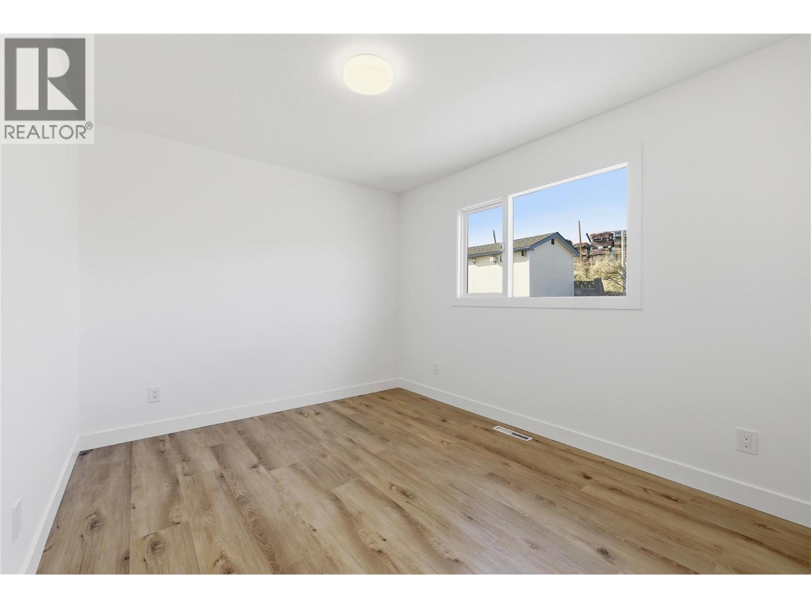 3906 Harding Road, West Kelowna