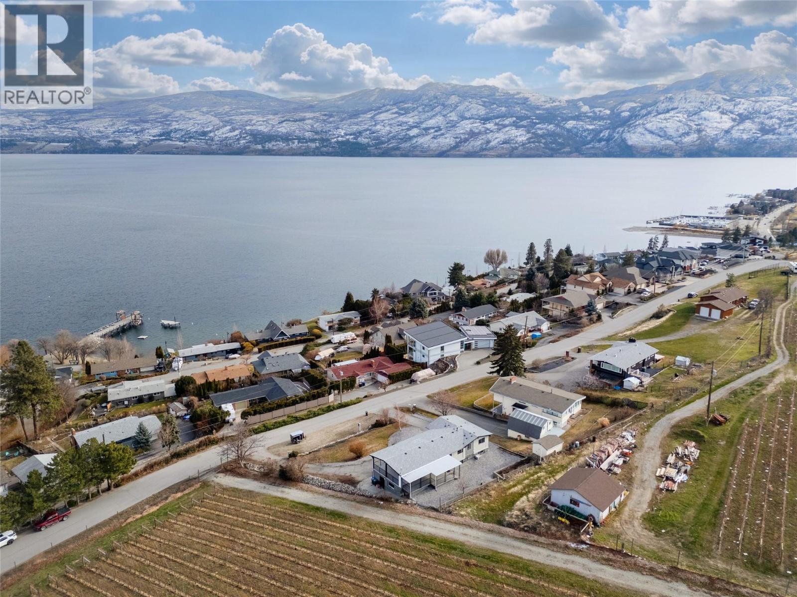3906 Harding Road, West Kelowna