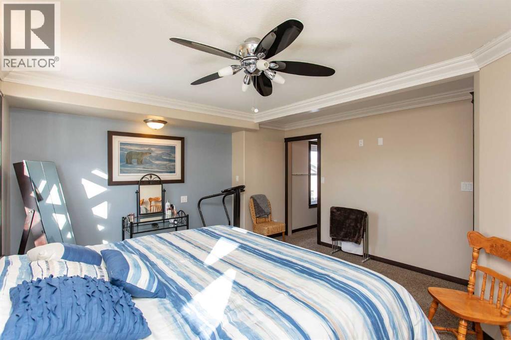 150 Robinson Avenue, Penhold