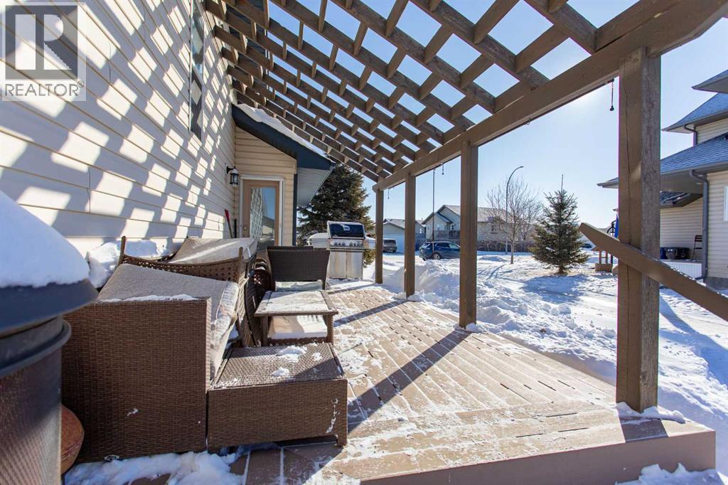 150 Robinson Avenue, Penhold