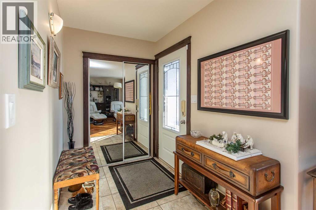 150 Robinson Avenue, Penhold