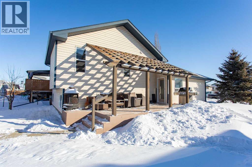 150 Robinson Avenue, Penhold