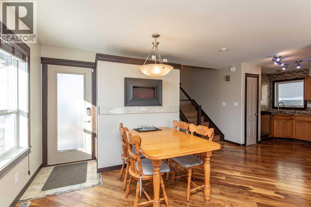 150 Robinson Avenue, Penhold