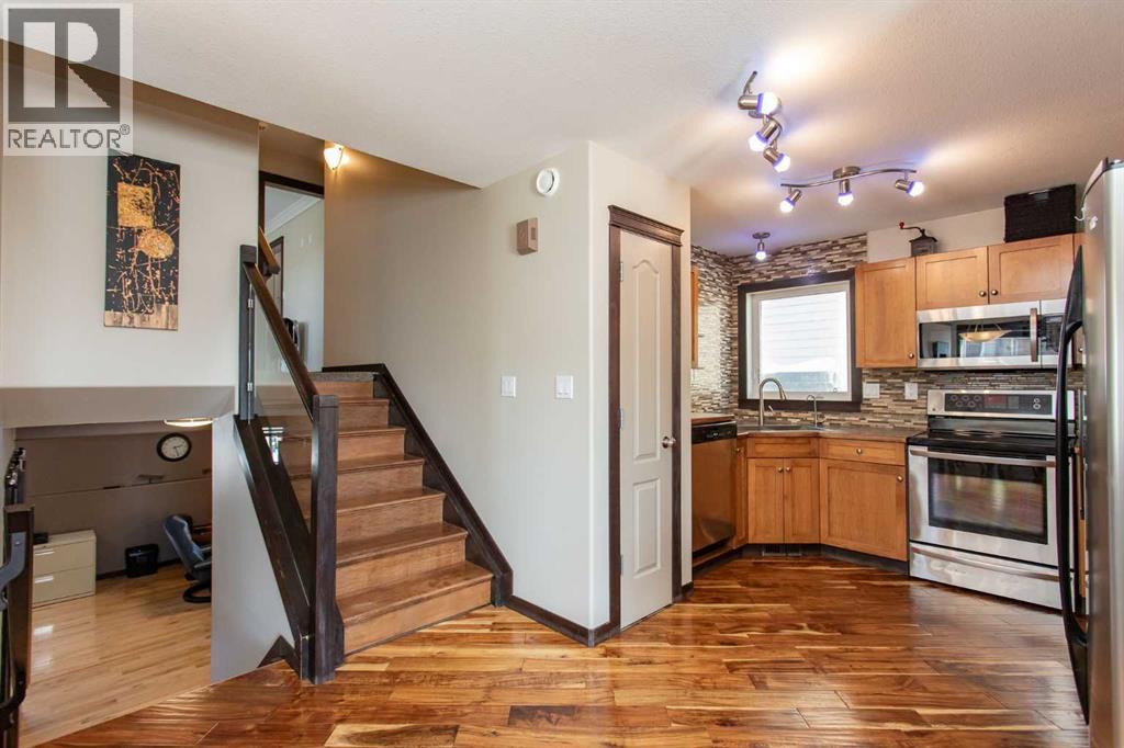 150 Robinson Avenue, Penhold