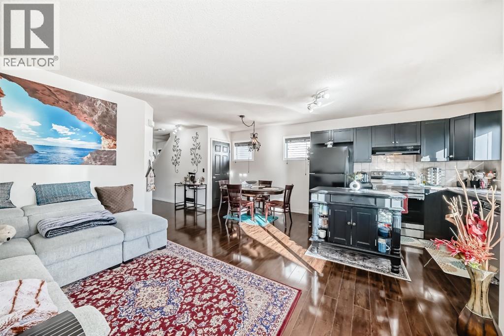 Single Family House for Sale in  Royal Oak Gardens NW Royal Oak Calgary 