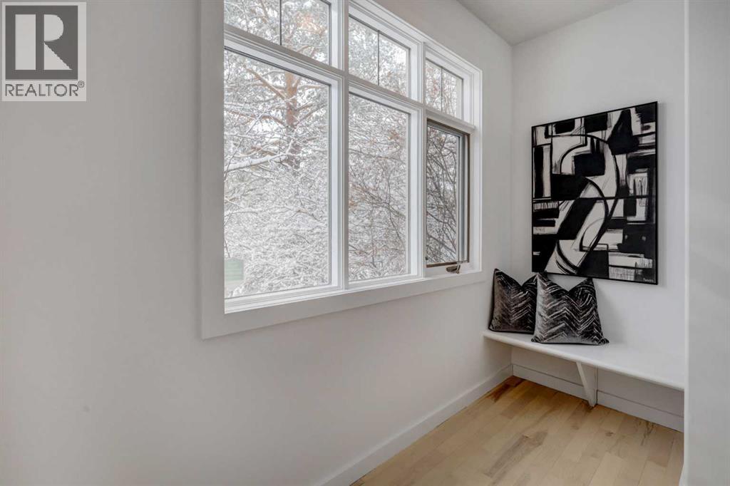 Single Family House for Sale in   Avenue NW West Hillhurst Calgary 