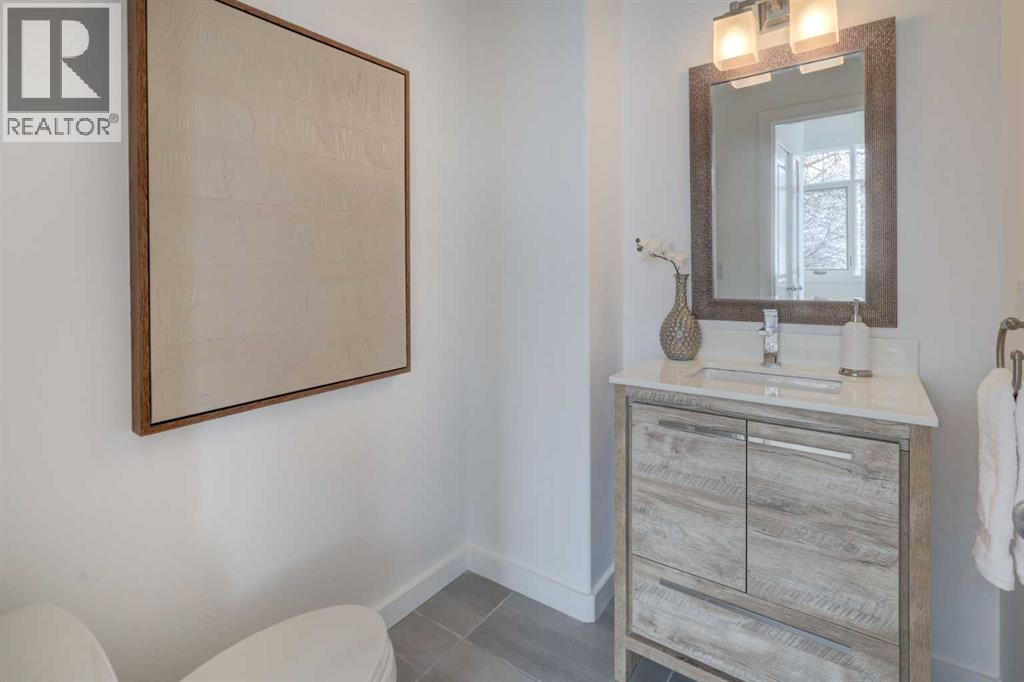 Single Family House for Sale in   Avenue NW West Hillhurst Calgary 