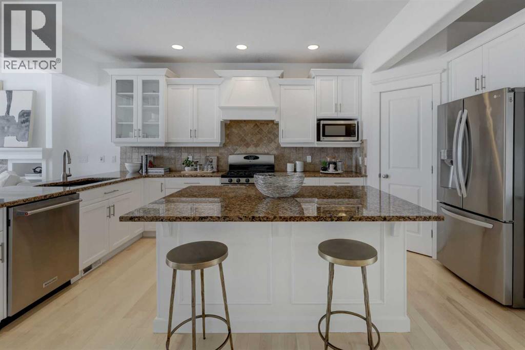 Single Family House for Sale in   Avenue NW West Hillhurst Calgary 