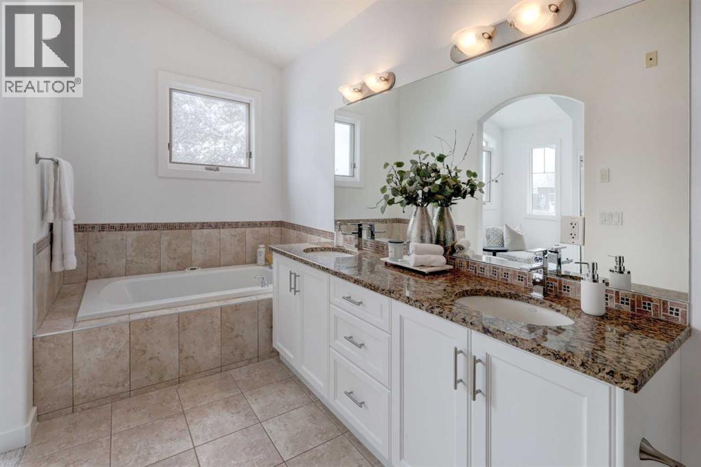 Single Family House for Sale in   Avenue NW West Hillhurst Calgary 