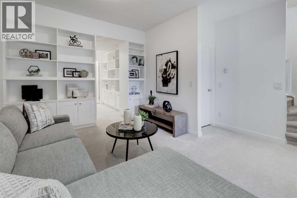 Single Family House for Sale in   Avenue NW West Hillhurst Calgary 