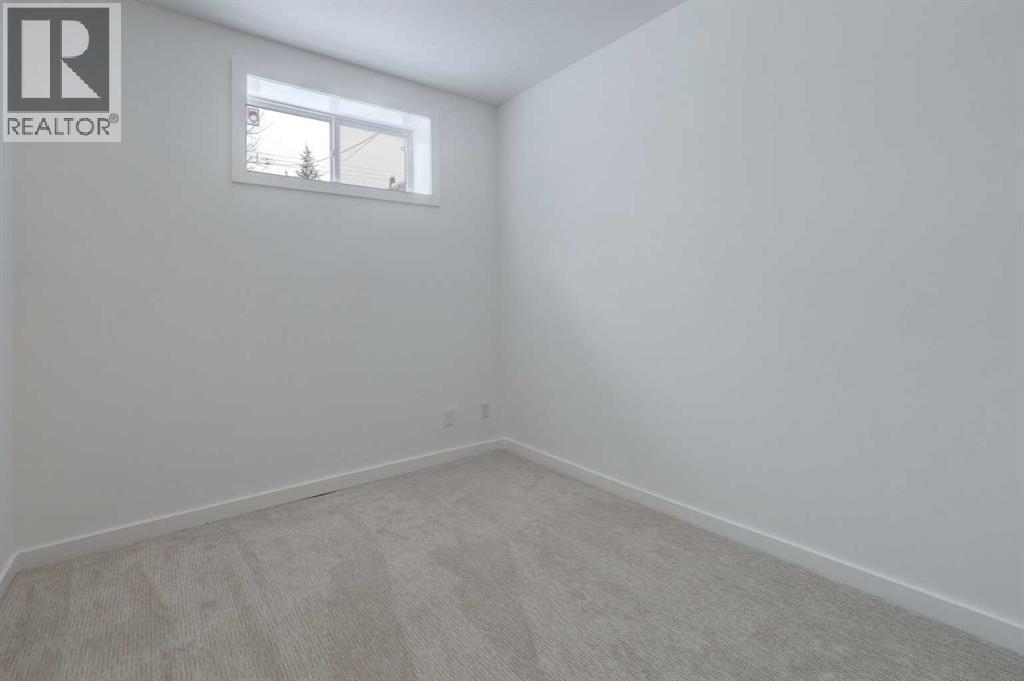 Single Family House for Sale in   Avenue NW West Hillhurst Calgary 