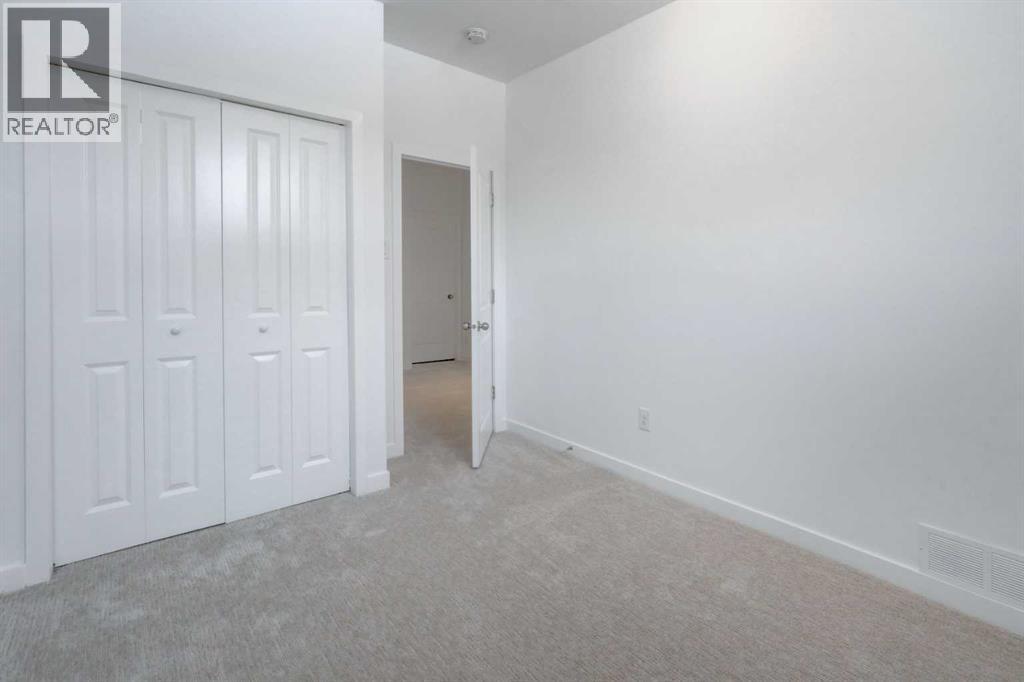 Single Family House for Sale in   Avenue NW West Hillhurst Calgary 