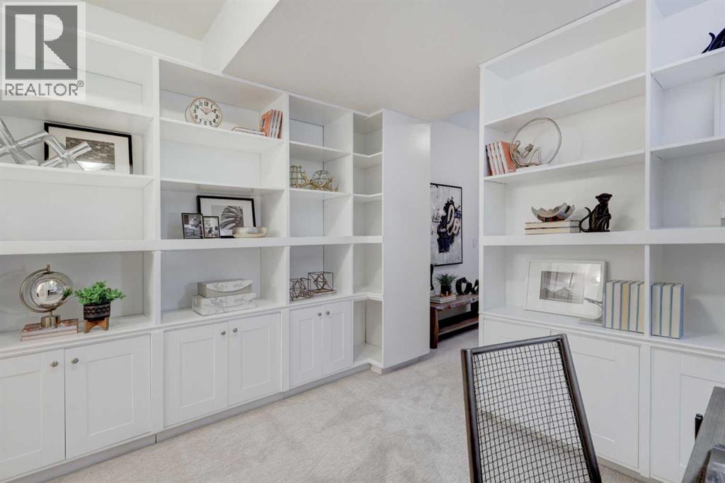 Single Family House for Sale in   Avenue NW West Hillhurst Calgary 