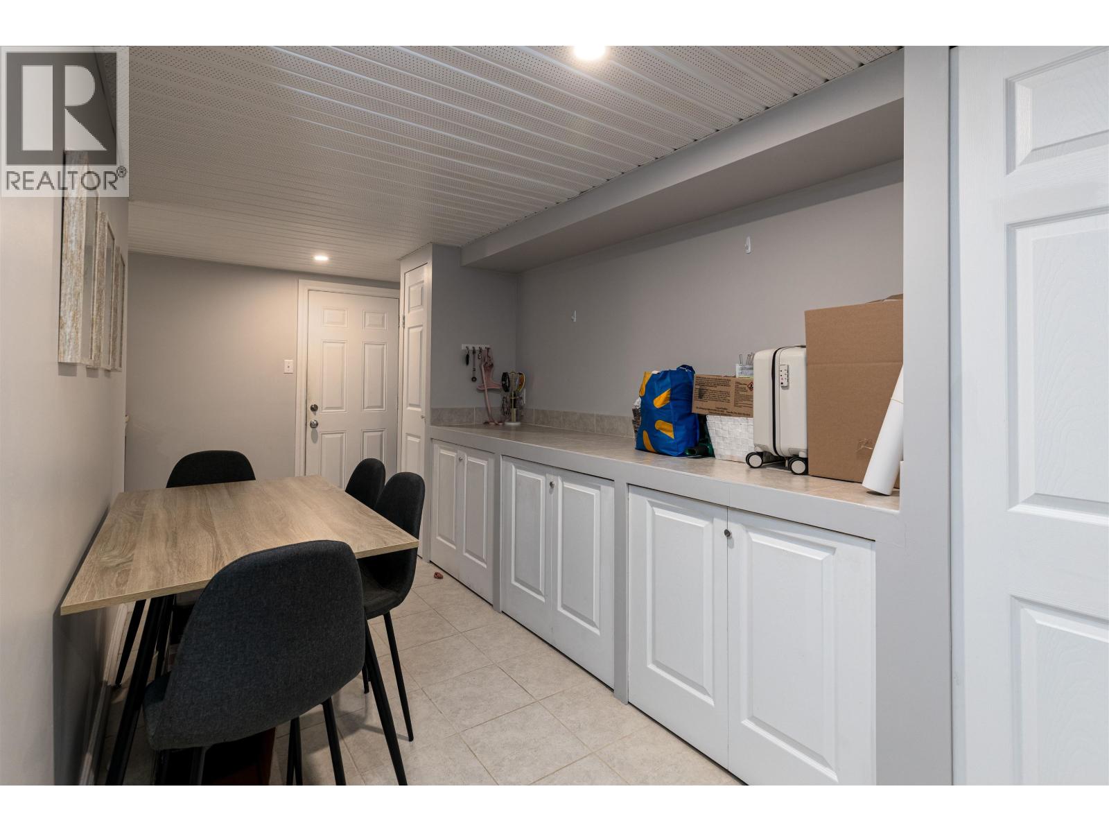 5515 KLEANZA Drive, Terrace