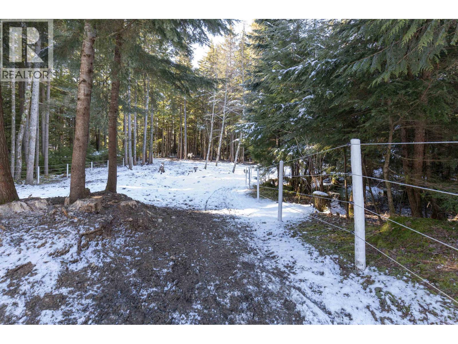 5515 KLEANZA Drive, Terrace