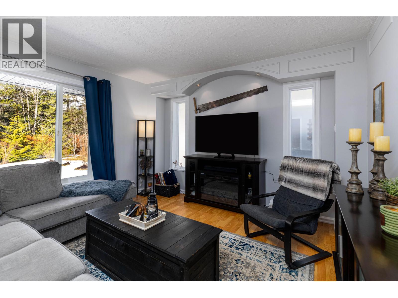 5515 KLEANZA Drive, Terrace