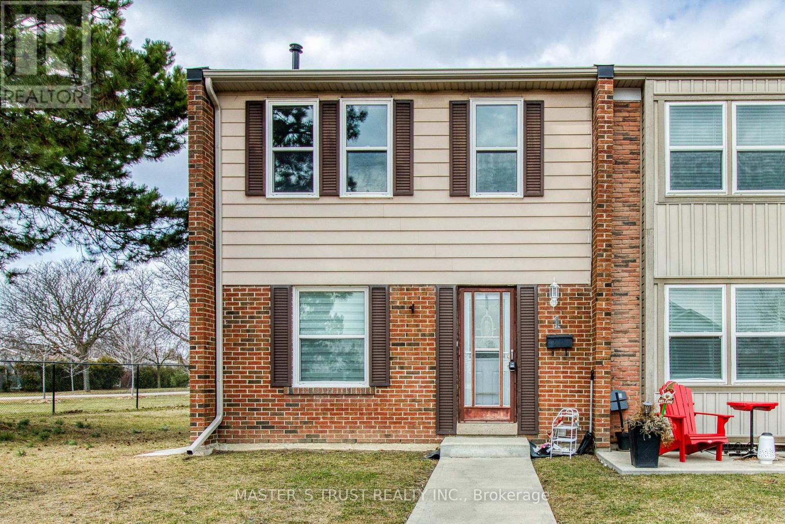 1 - 900 CENTRAL PARK DRIVE