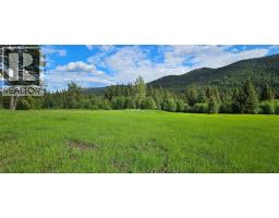 Living room - 12165 Highway 3, Greenwood, BC V0H1J0 Photo 11