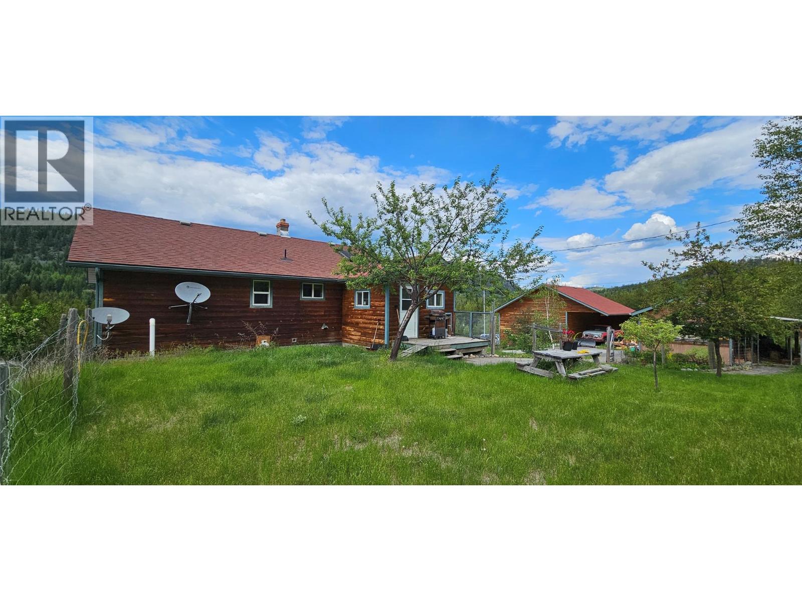 12165 Highway 3, Greenwood