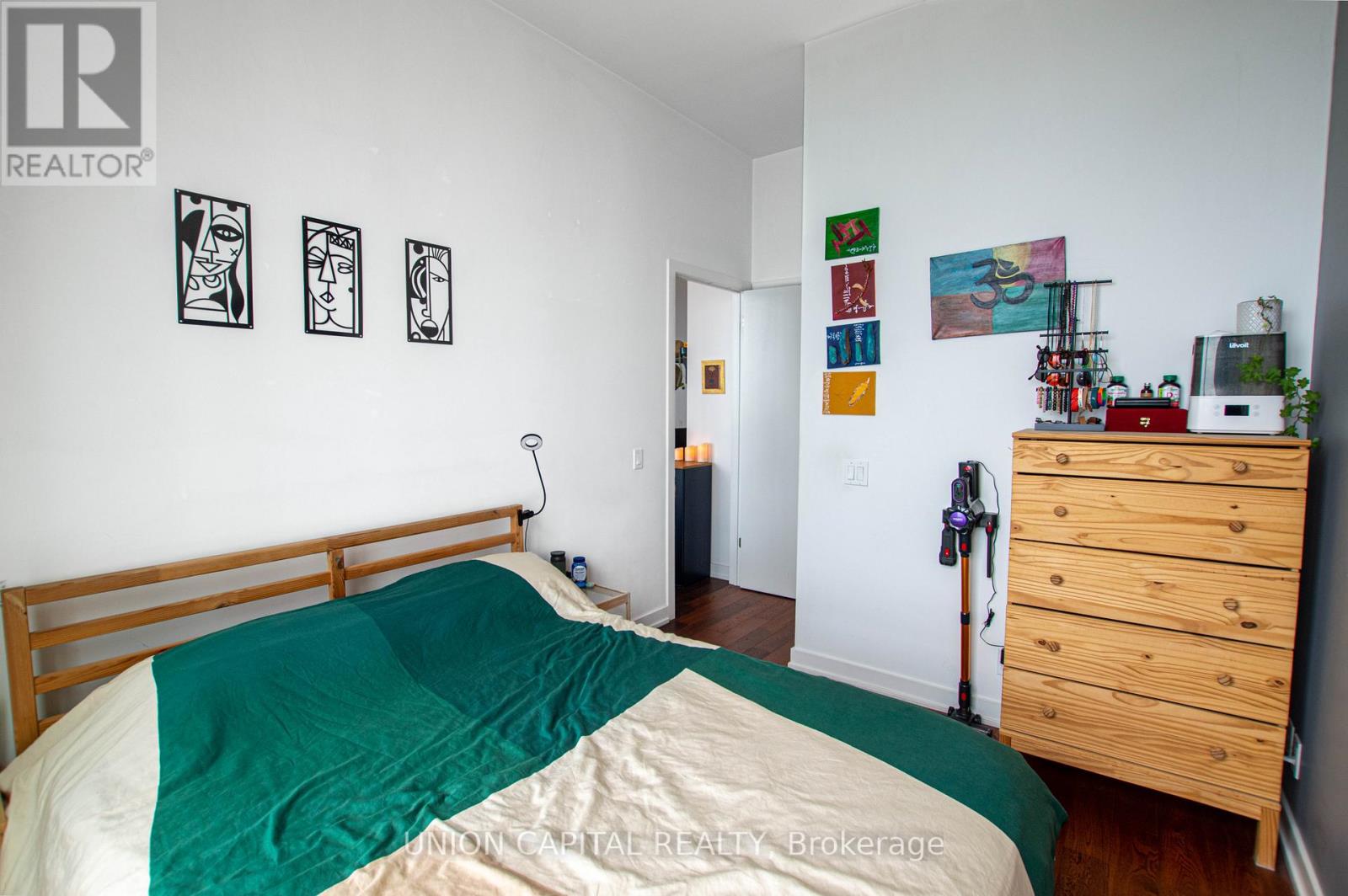PH02 – 2212 LAKE SHORE BOULEVARD W, Toronto (Mimico), Ontario