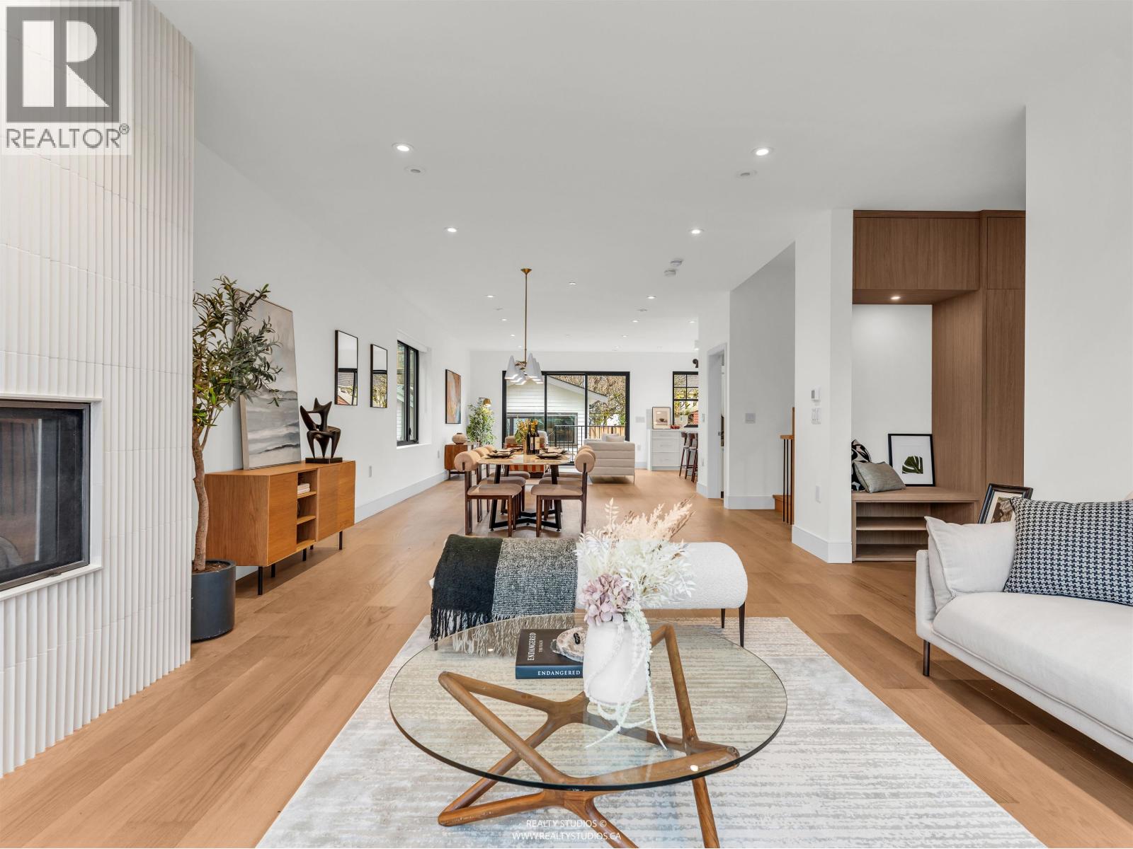 108 W 18TH AVENUE, Vancouver