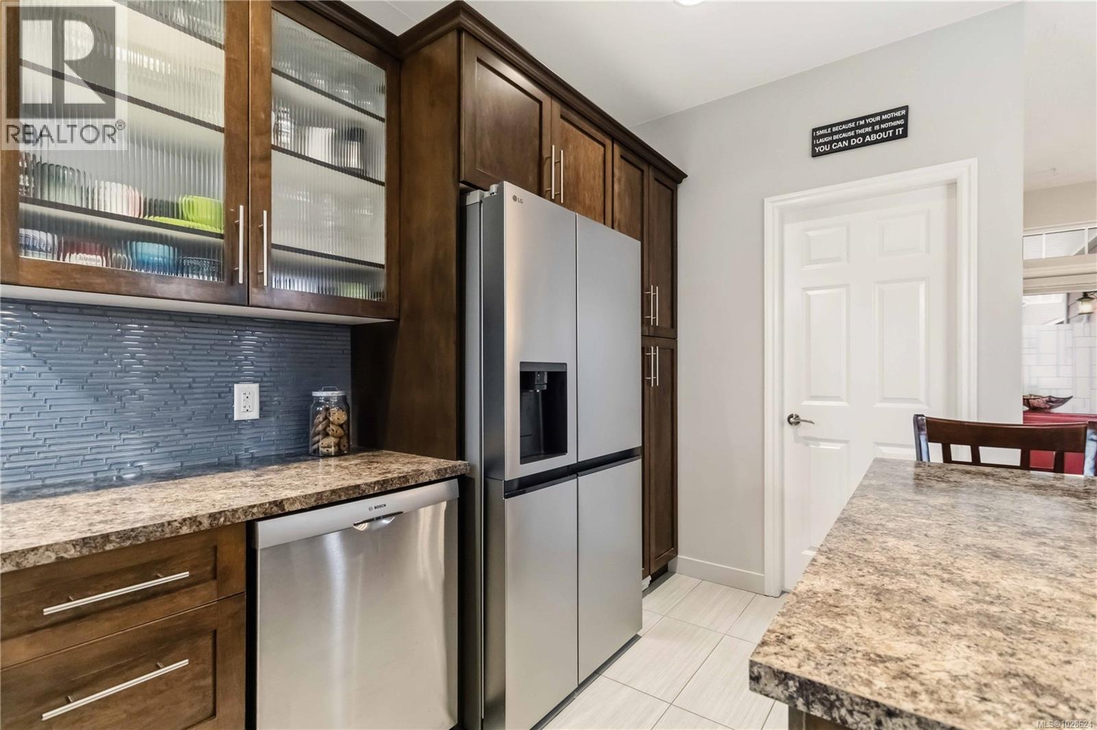 6403 Riverstone Dr, Sooke