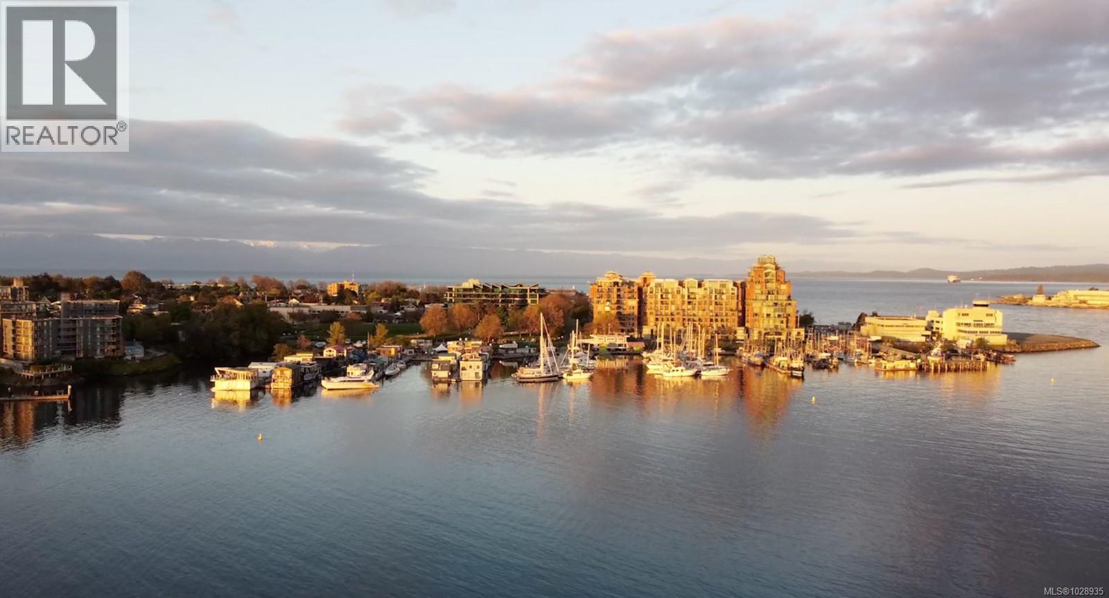 517 21 Dallas Rd, Victoria