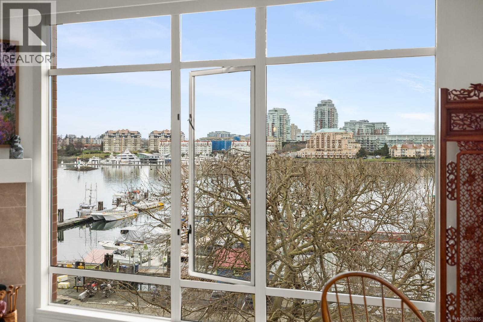 517 21 Dallas Rd, Victoria