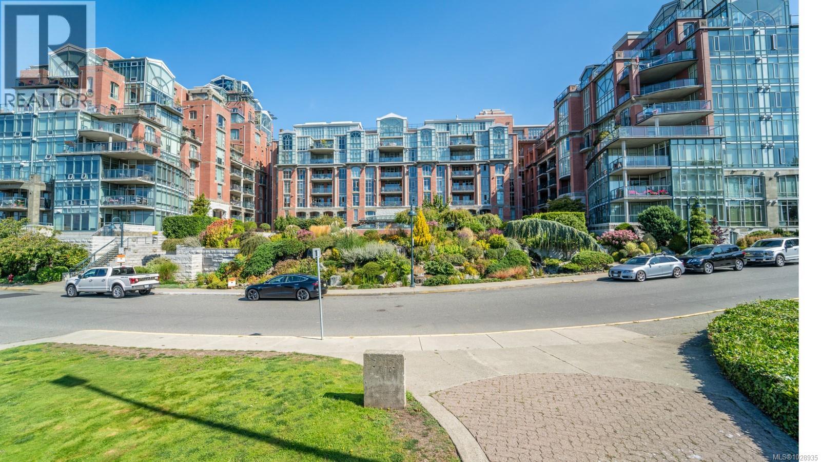 517 21 Dallas Rd, Victoria