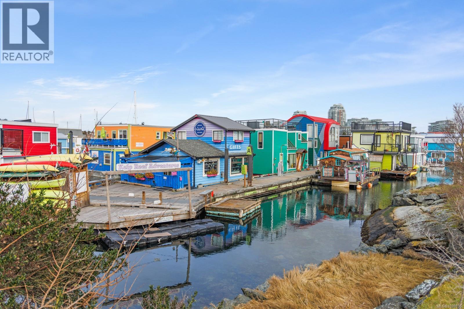 517 21 Dallas Rd, Victoria