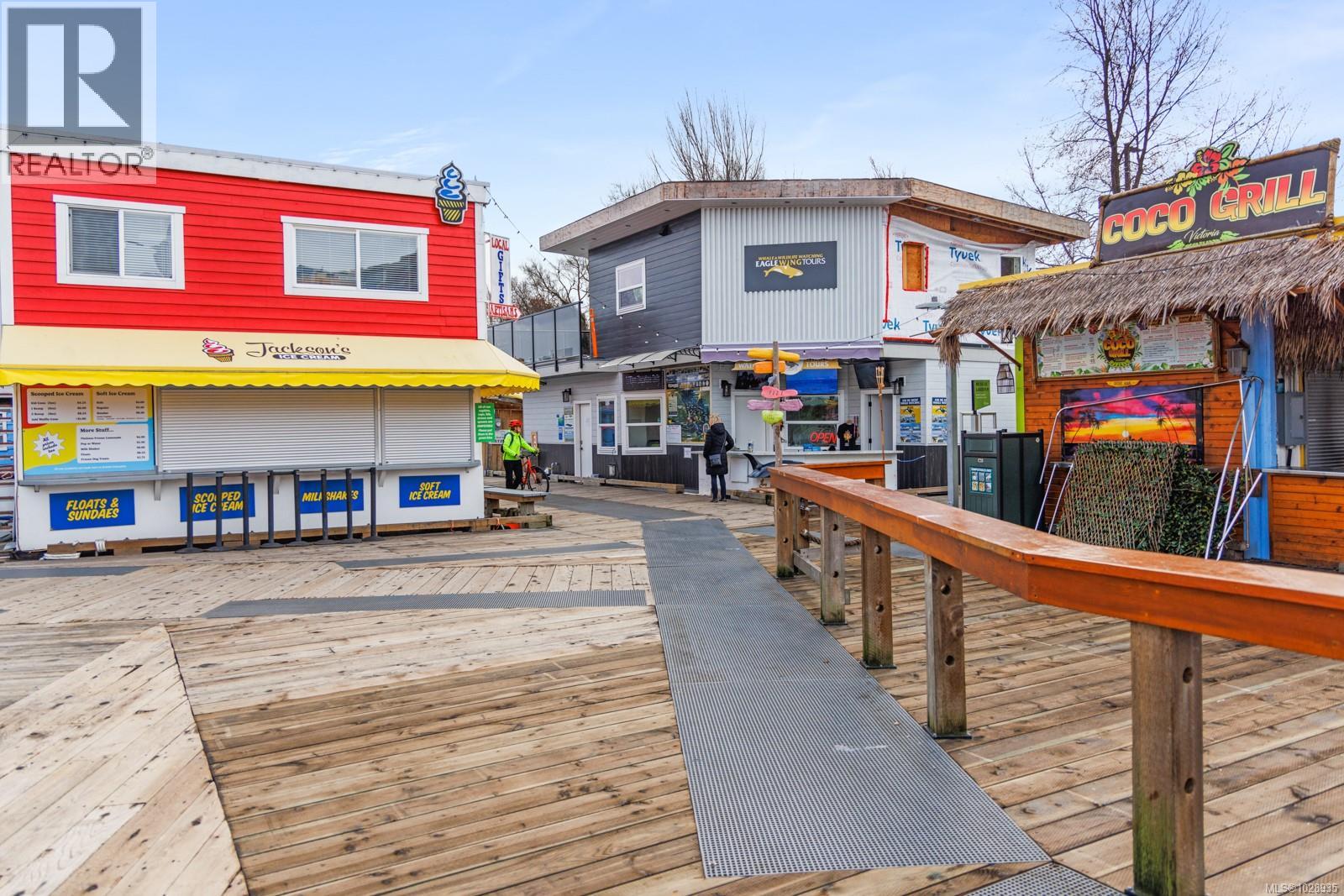 517 21 Dallas Rd, Victoria