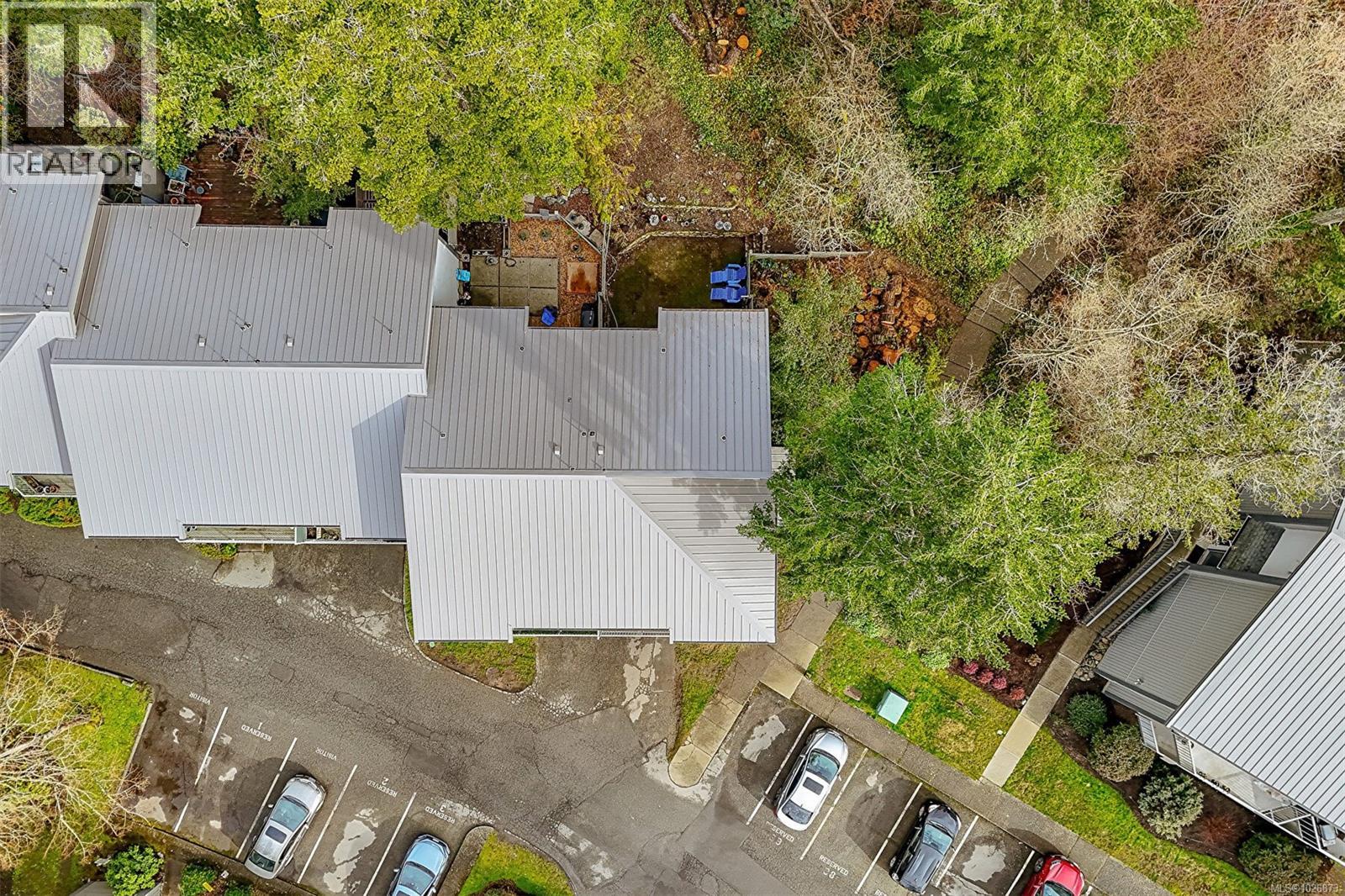 590 CARNATION PL - 39