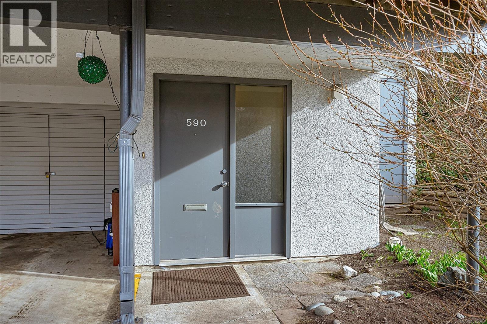 590 CARNATION PL - 5