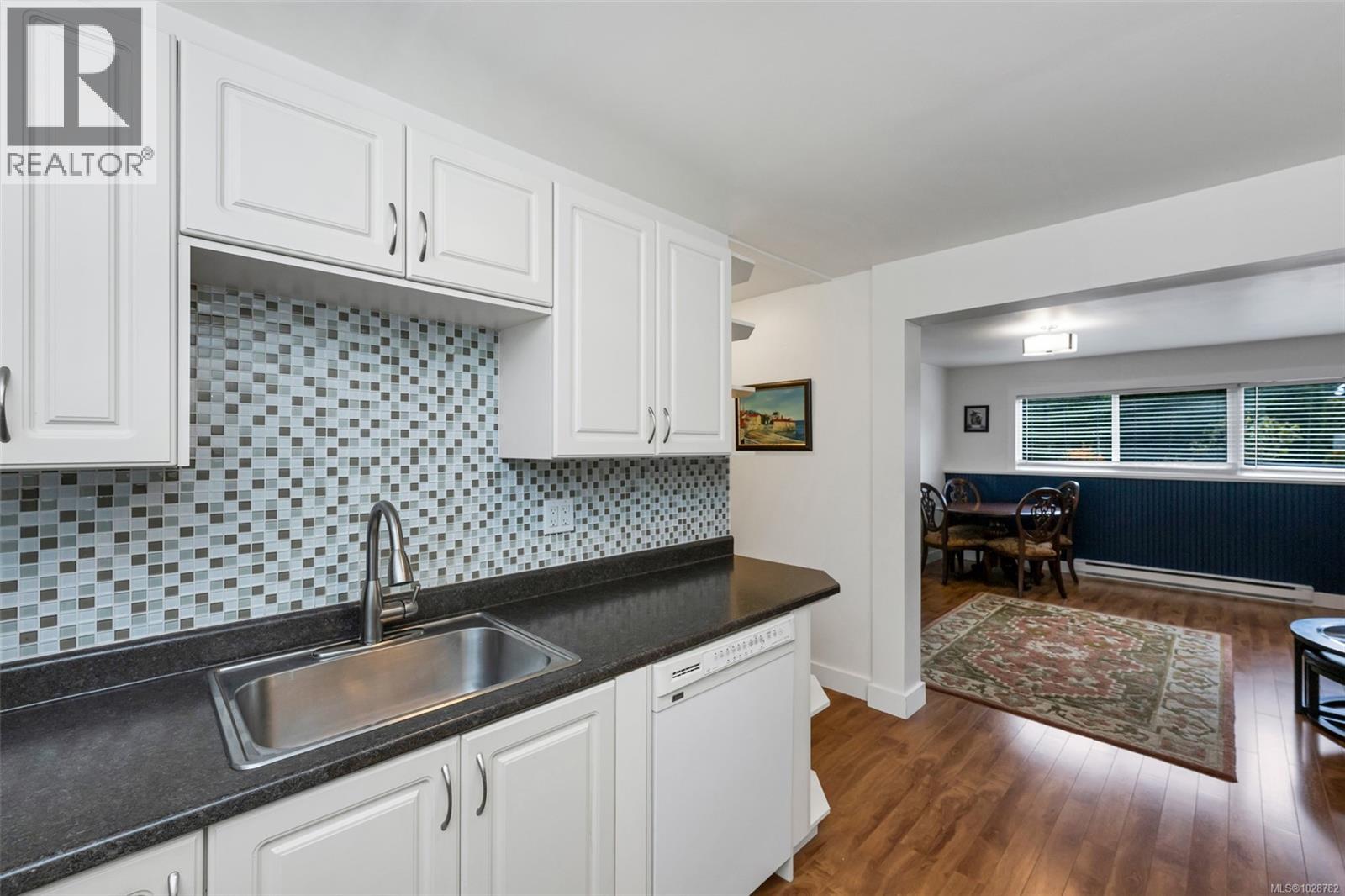 3535 Richmond Rd, Saanich