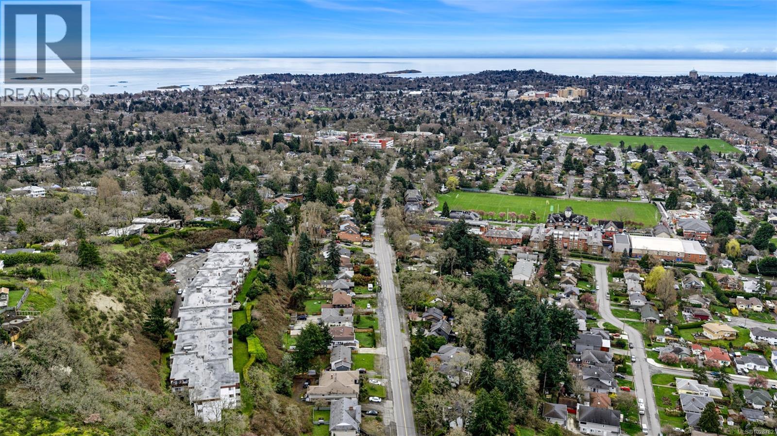 3535 Richmond Rd, Saanich