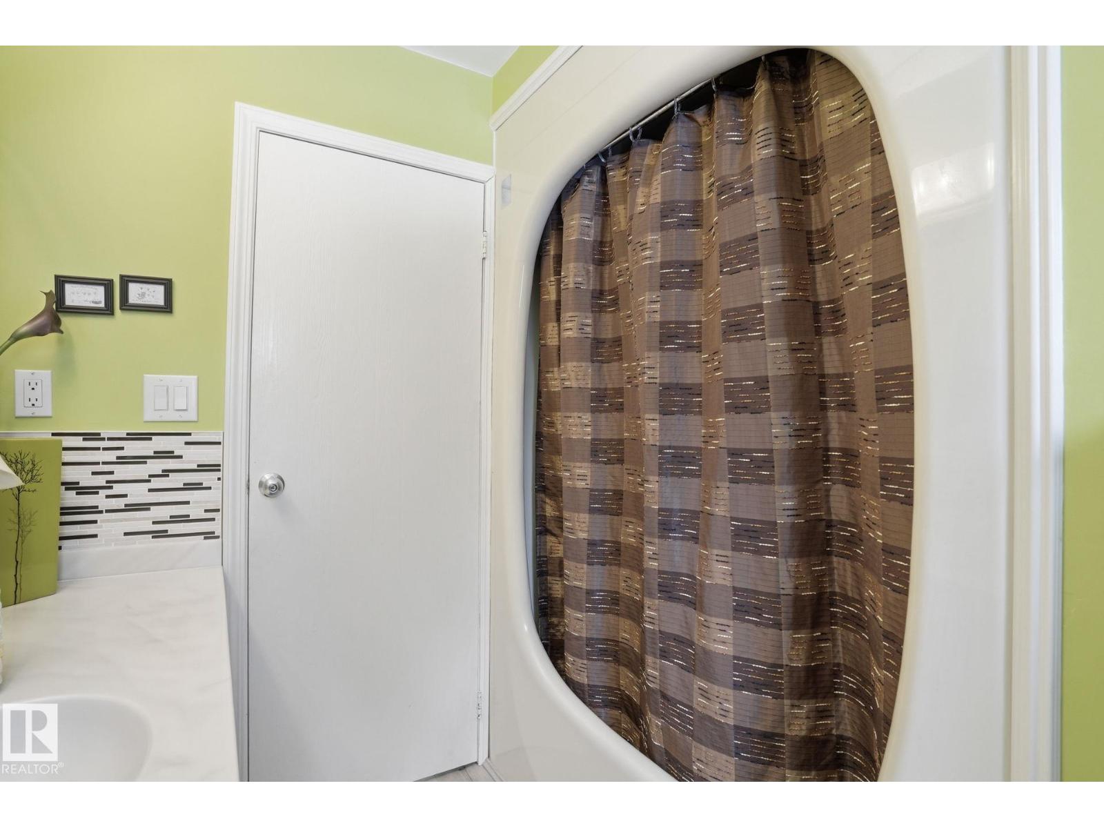 1551 ELLERSLIE RD SW, Edmonton