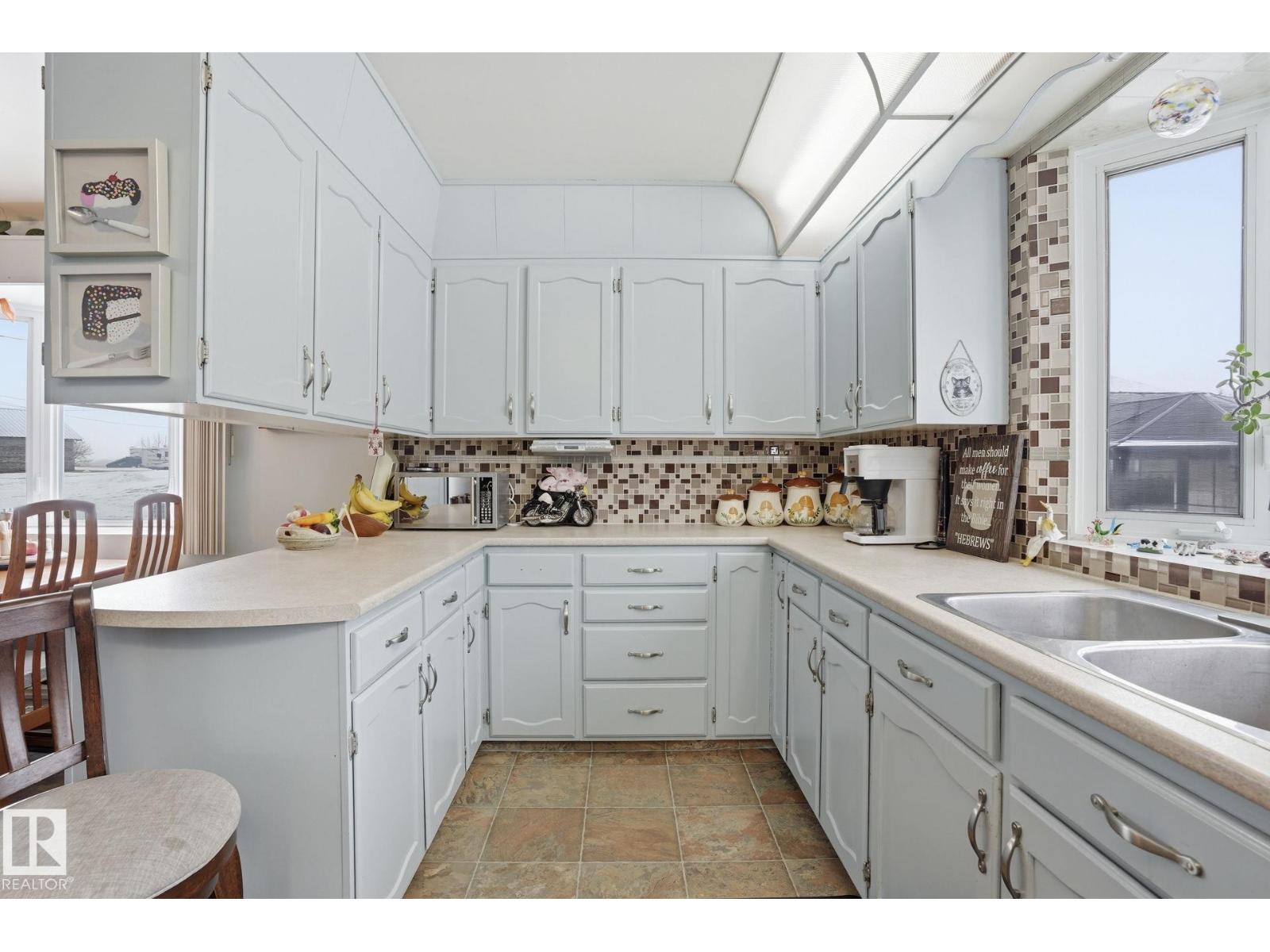 1551 ELLERSLIE RD SW, Edmonton