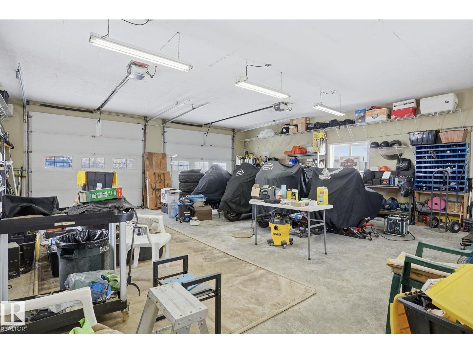 1551 ELLERSLIE RD SW, Edmonton