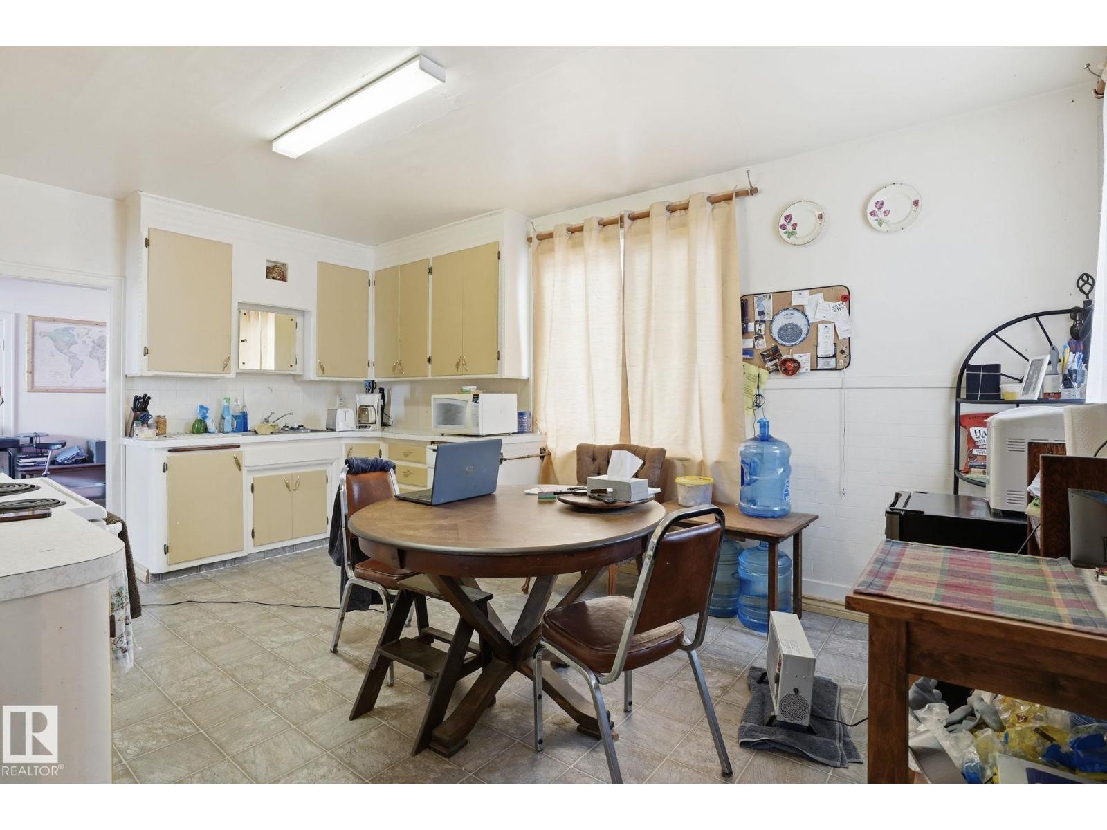 1551 ELLERSLIE RD SW, Edmonton