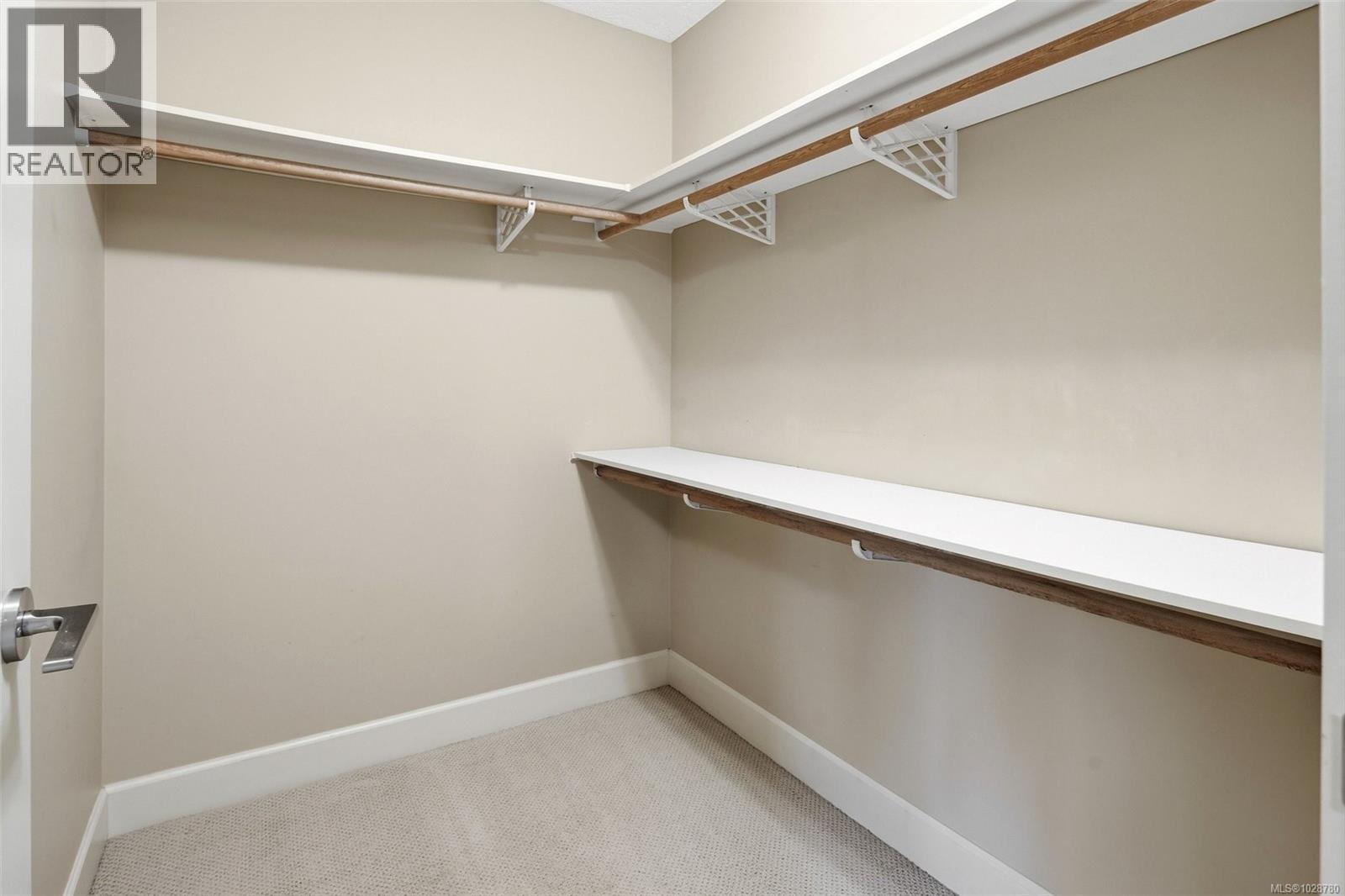 29 2210 Sooke Rd, Colwood