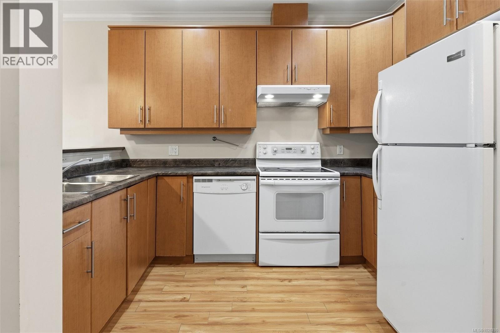 29 2210 Sooke Rd, Colwood