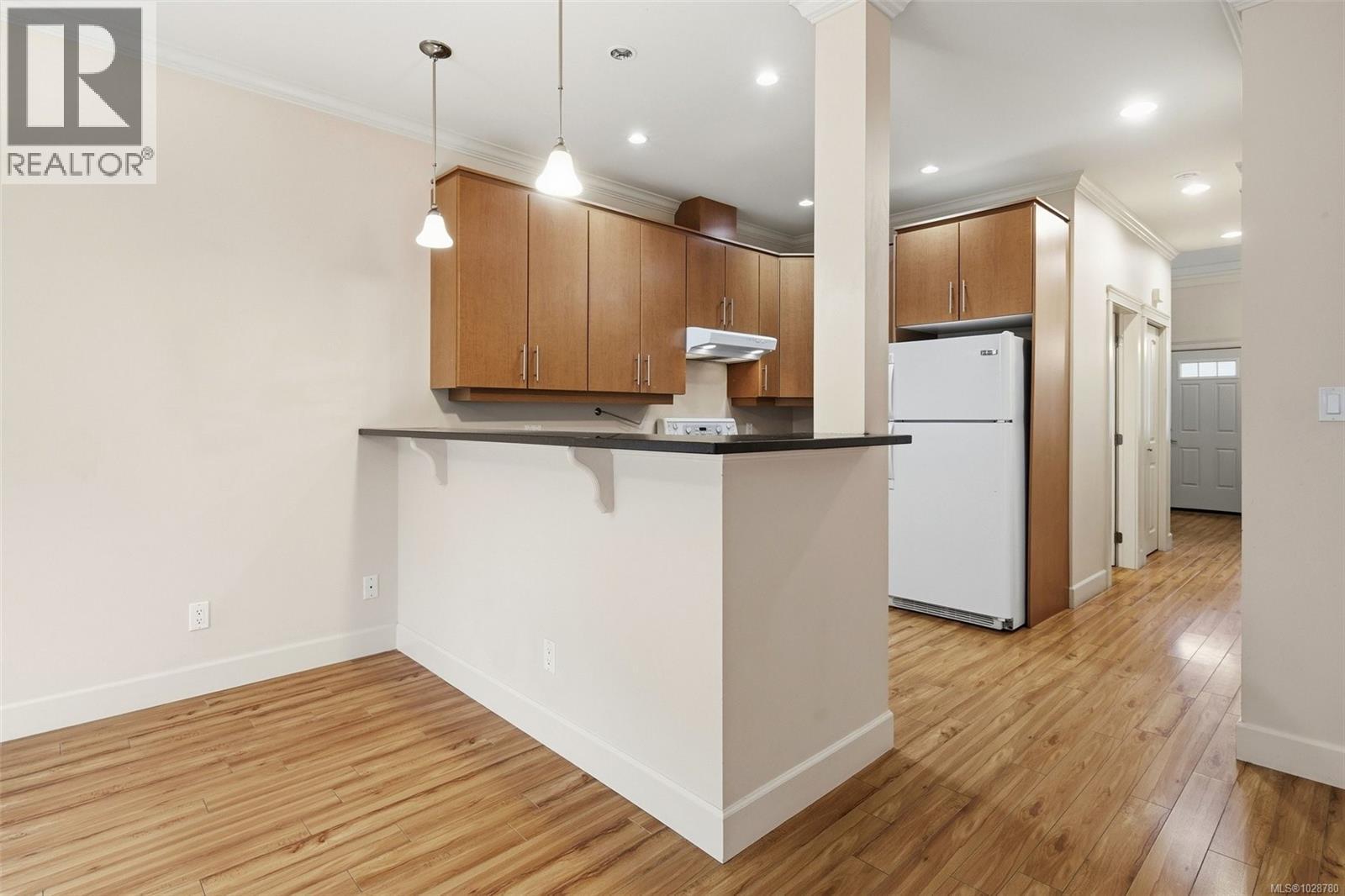 29 2210 Sooke Rd, Colwood