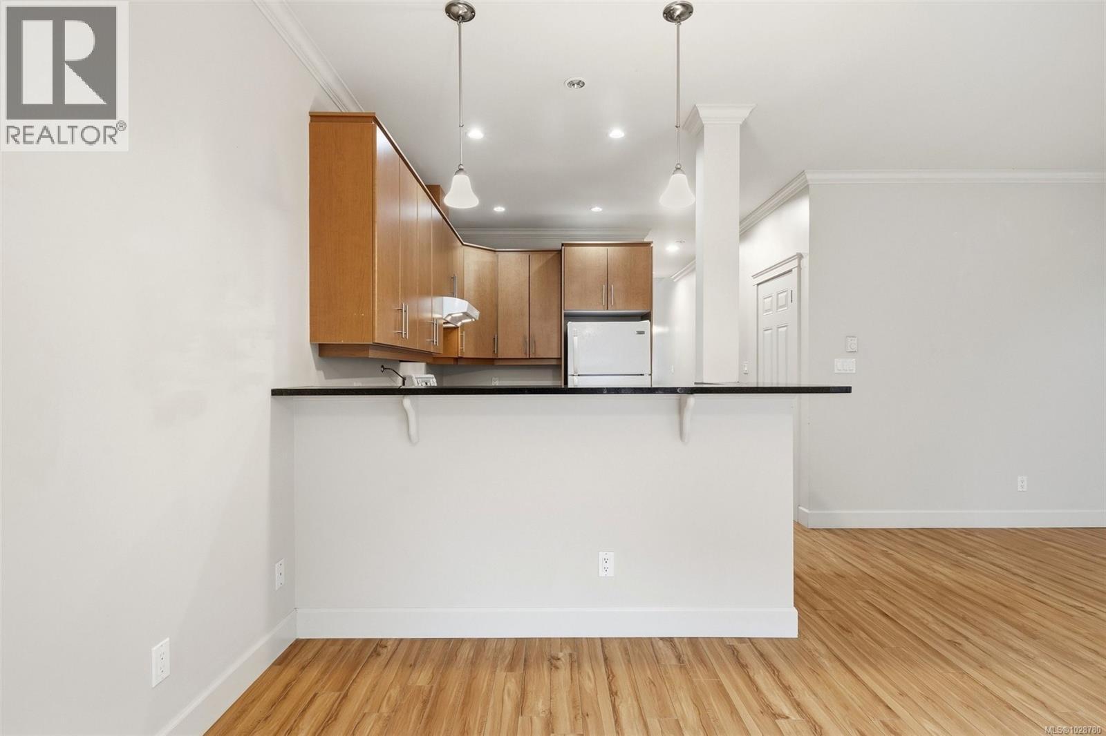 29 2210 Sooke Rd, Colwood