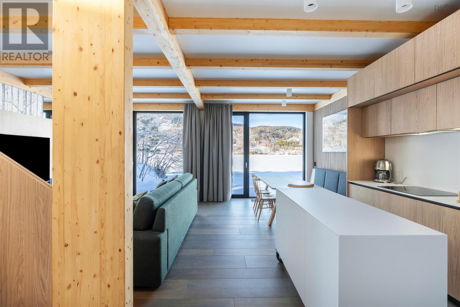 Property 44 of 50 of 9 Osprey Lane